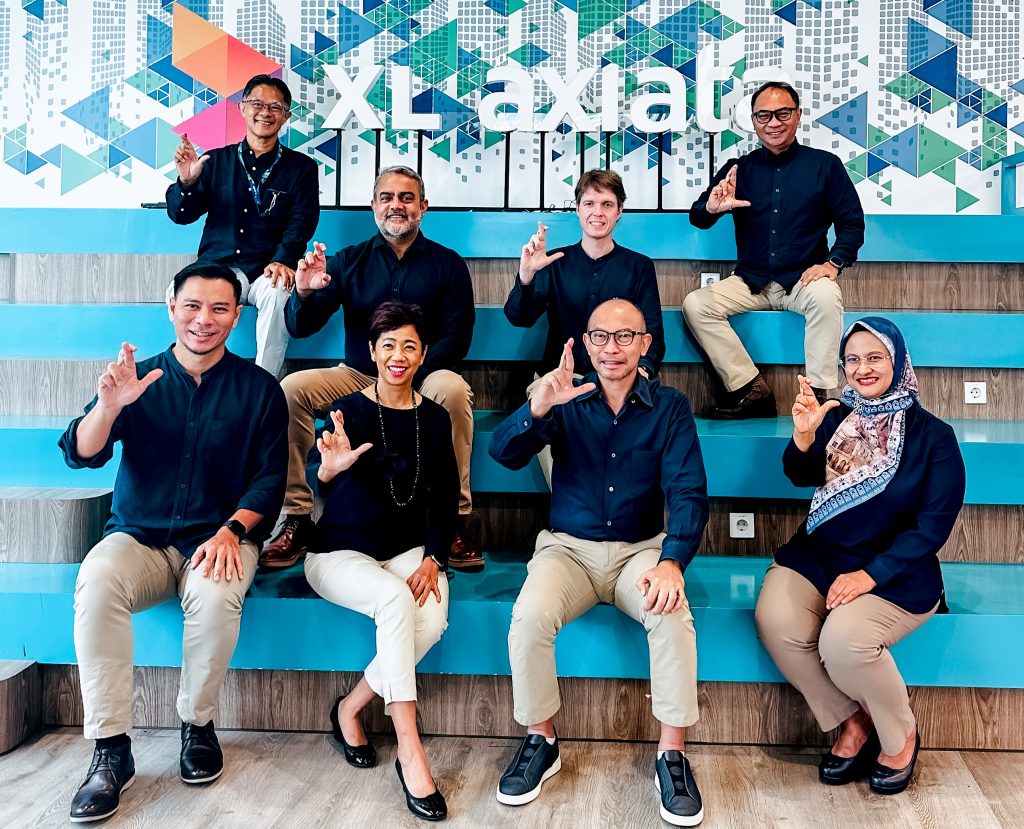 KREATIF: Jajaran komisaris dan direksi PT XL Axiata Tbk. (SUKABUMITIMES/XL Axiata) RUPSLB XL AXIATA