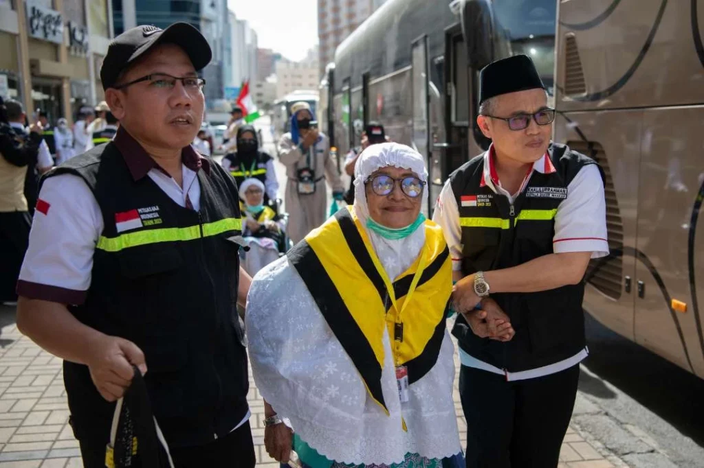 PETUGAS HAJI: Kemenag RI akan kembali membuka seleksi PPIH 1446 H/2025 M. (ist)