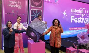 SISTERNET:(Ki-ka) Menteri PPPA Arifah Choiri Fauzi, Presdir & CEO XLSMART Rajeev Sethi, Staf Ahli Bidang Komunikasi dan Media Massa Komdigi Molly Prabawaty, dan Entertainer & Sociopreneur Cinta Laura Kiehl pada pembukaan Sisternet Festival 2025 di XLSMART Tower Jakarta, Jumat, (17/10). SISTERNET:(Ki-ka) Menteri PPPA Arifah Choiri Fauzi, Presdir & CEO XLSMART Rajeev Sethi, Staf Ahli Bidang Komunikasi dan Media Massa Komdigi Molly Prabawaty, dan Entertainer & Sociopreneur Cinta Laura Kiehl pada pembukaan Sisternet Festival 2025 di XLSMART Tower Jakarta, Jumat, (17/10).