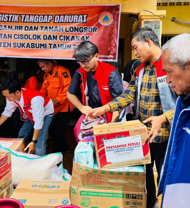 Pertamina Patra Niaga Regional JBB Bersama Hiswana Migas Sukabumi Gerak Cepat Salurkan Bantuan Banjir Dan Tanah Longsor Di Sukabumi